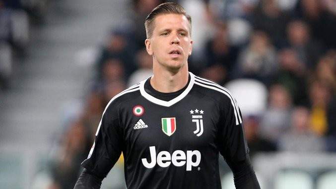 تشيزني يكشف معاناته المستمرة من إصابة قديمة ويعاني أثناء تدريبات برشلونة