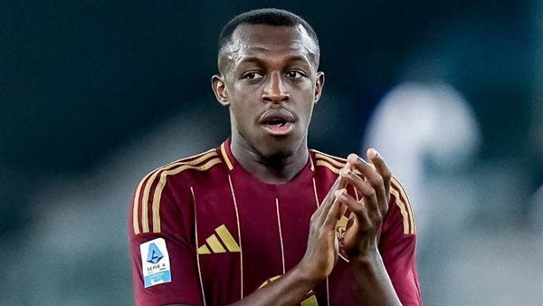 النصر الأحق بضم سعود عبدالحميد إذا عاد للدوري السعودي