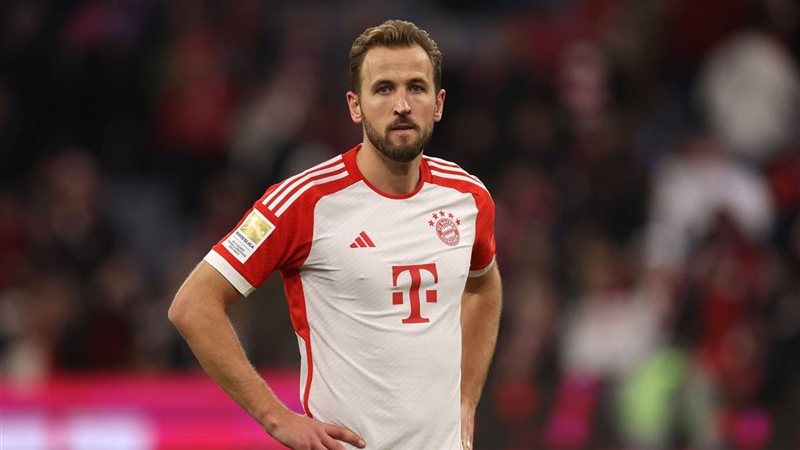 هاري كين يرفض الرحيل عن بايرن ميونيخ ويفشل خطط برشلونة الصيف المقبل