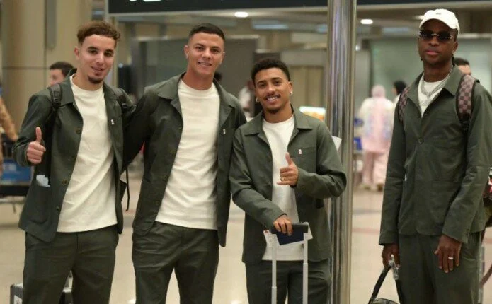 بعثة الزمالك تغادر جنوب أفريقيا بعد التعادل مع كايزر تشيفز وتقدم شكوى رسمية لكاف