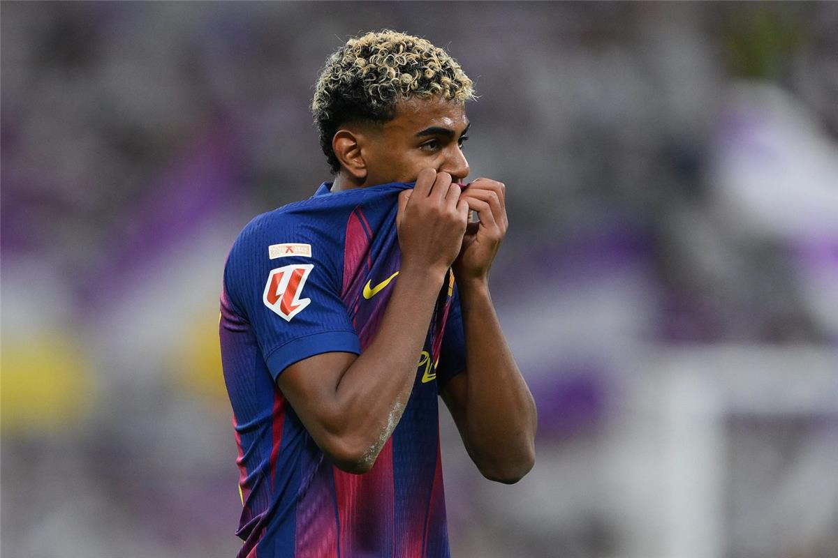 مدرب برشلونة للشباب يوضح وضع لامين يامال تحت ضغط الفريق الأول