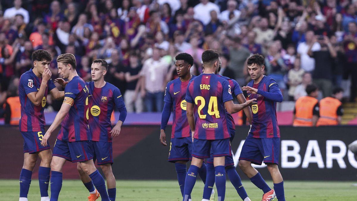 انتقادات لأداء برشلونة بعد خسارته في لندن وسط مطالب بتطوير الهيكل الفني