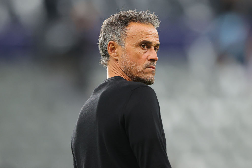 لويس إنريكي يشيد بتطور فيتينيا قبل مواجهة موناكو في الدوري الفرنسي