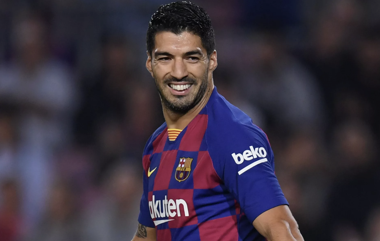 برشلونة يواجه ألافيس مع عودة لاعبيه السابقين سواريز وألينيا