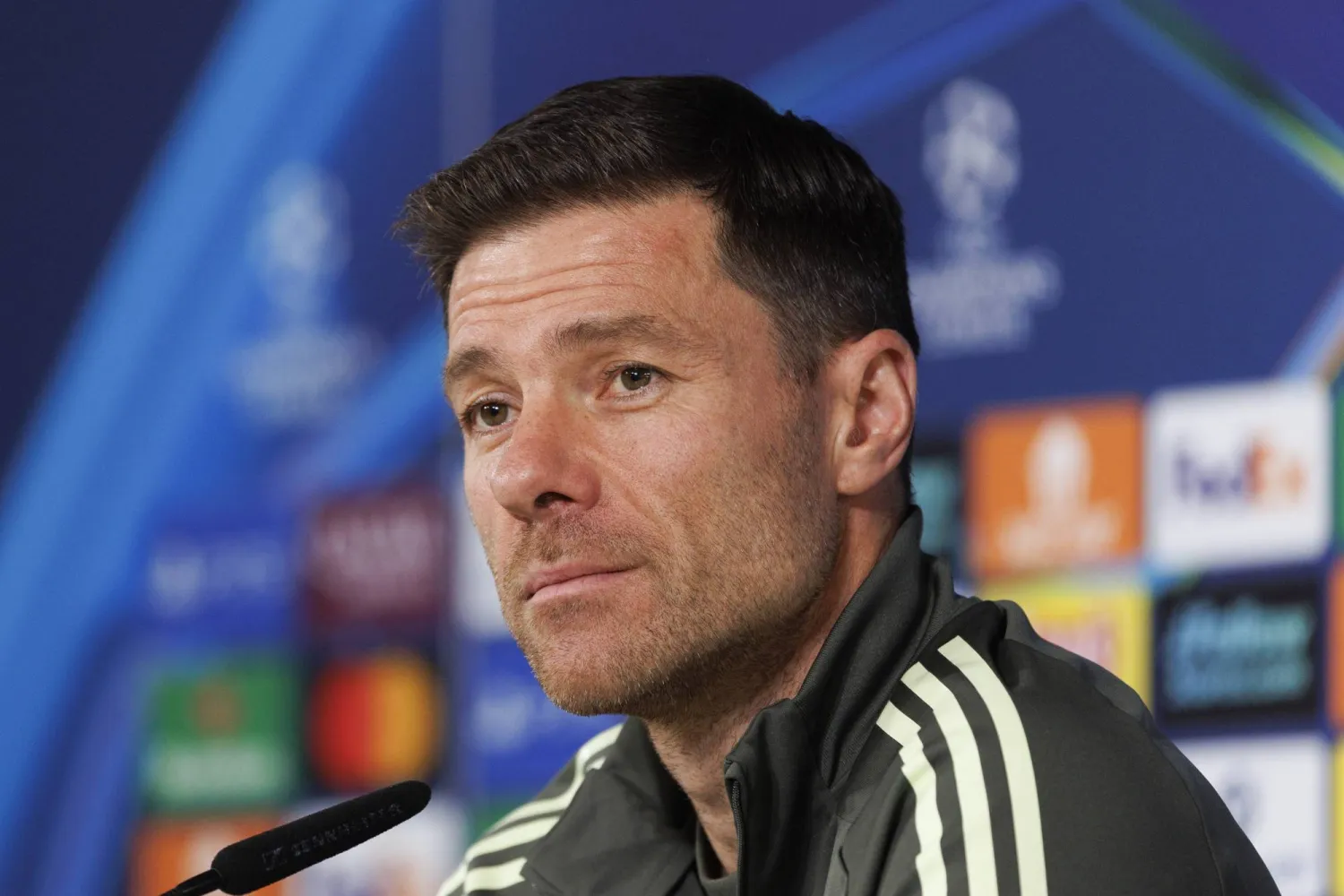 تشابي ألونسو أمام تحدي إشراك لاعبين مؤهلين في مواجهة تالافيرا