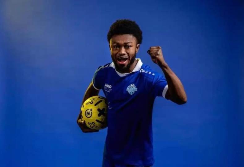 وكيل داجلاس أوس ينفي توقيعه للنجم الأحمر وسط اهتمام الأهلي