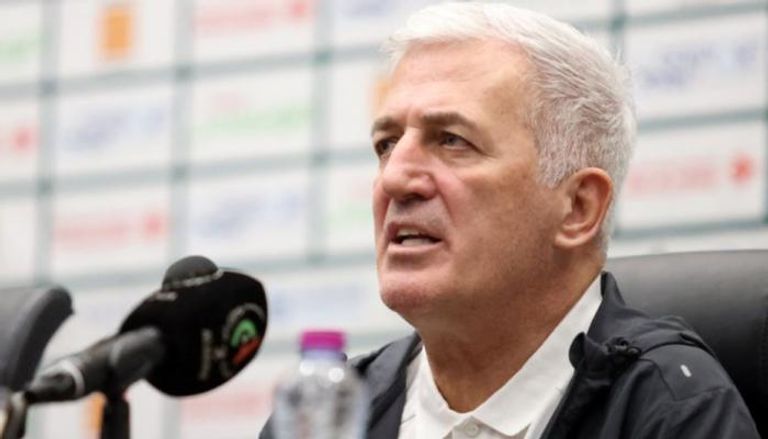 بيتكوفيتش يطالب لاعبي الجزائر بالتركيز على الحاضر قبل مواجهة السودان