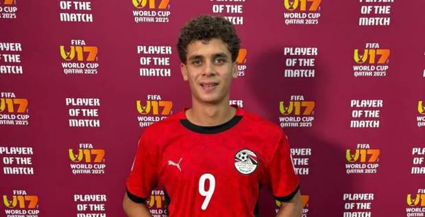 برشلونة يواصل المفاوضات لضم حمزة عبد الكريم من الأهلي