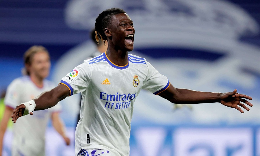 كامافينجا يطلق أكاديمية رياضية وتعليمية في أنجولا لدعم الشباب والمواهب