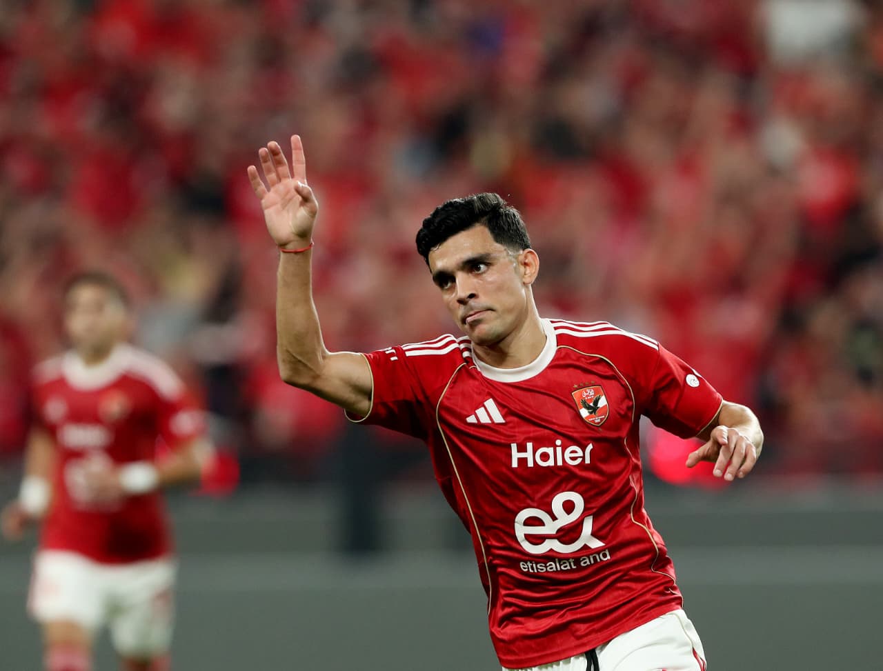 الأهلي يوضح تطورات إصابة أشرف بن شرقي بعد مزق العضلة الخلفية