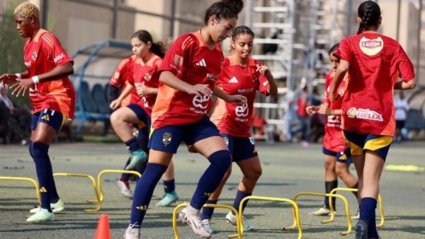 نادين ياسر غازي تمنح الأهلي التقدم على الزمالك في قمة الدوري النسائي