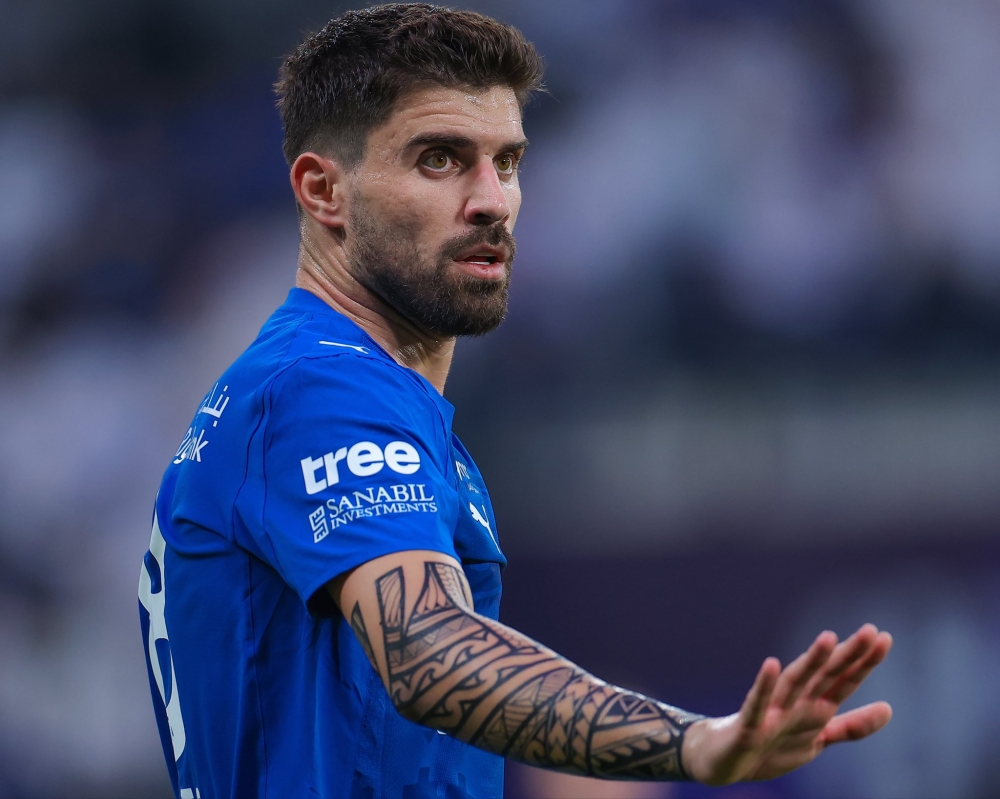 روبن نيفيز يحقق رقمًا قياسيًا في تصويت جماهير دوري روشن السعودي