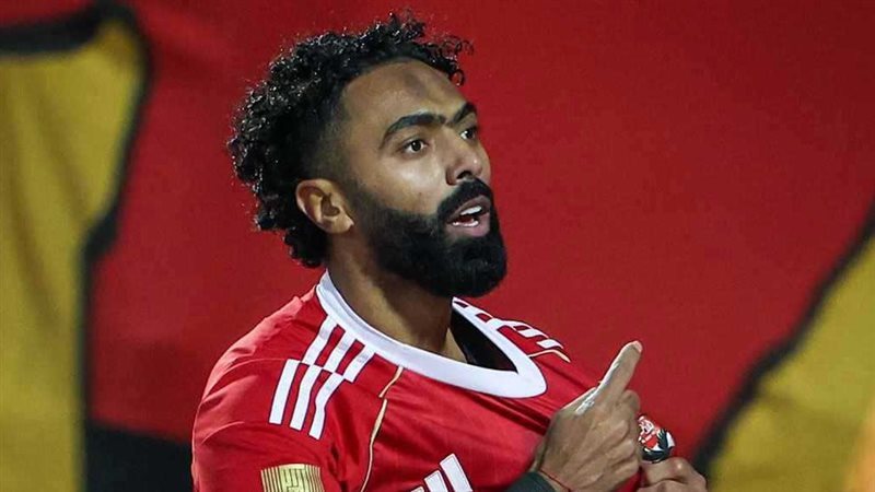 الأهلي يقترب من تجديد عقد حسين الشحات ويواصل مفاوضاته مع عبد القادر وديانج