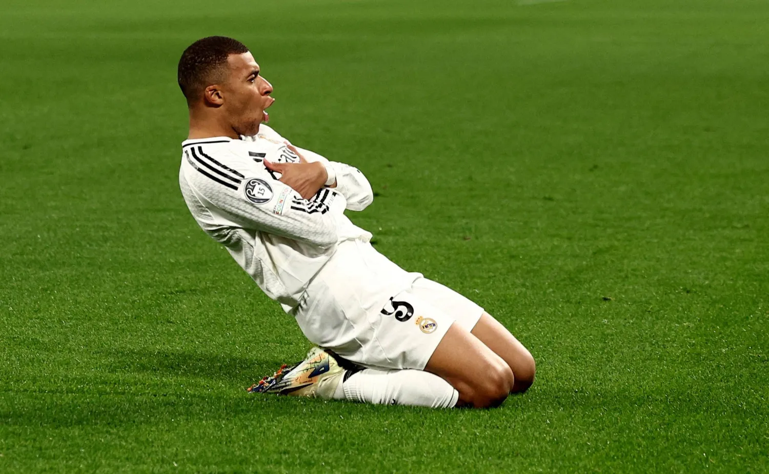 مبابي يصل إلى 70 هدفًا مع ريال مدريد ويقترب من رقم كريستيانو رونالدو