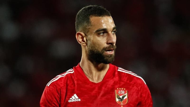 عمرو السولية يهدر ركلة جزاء لمنتخب مصر أمام الكويت في افتتاح مشواره بكأس العرب 2025