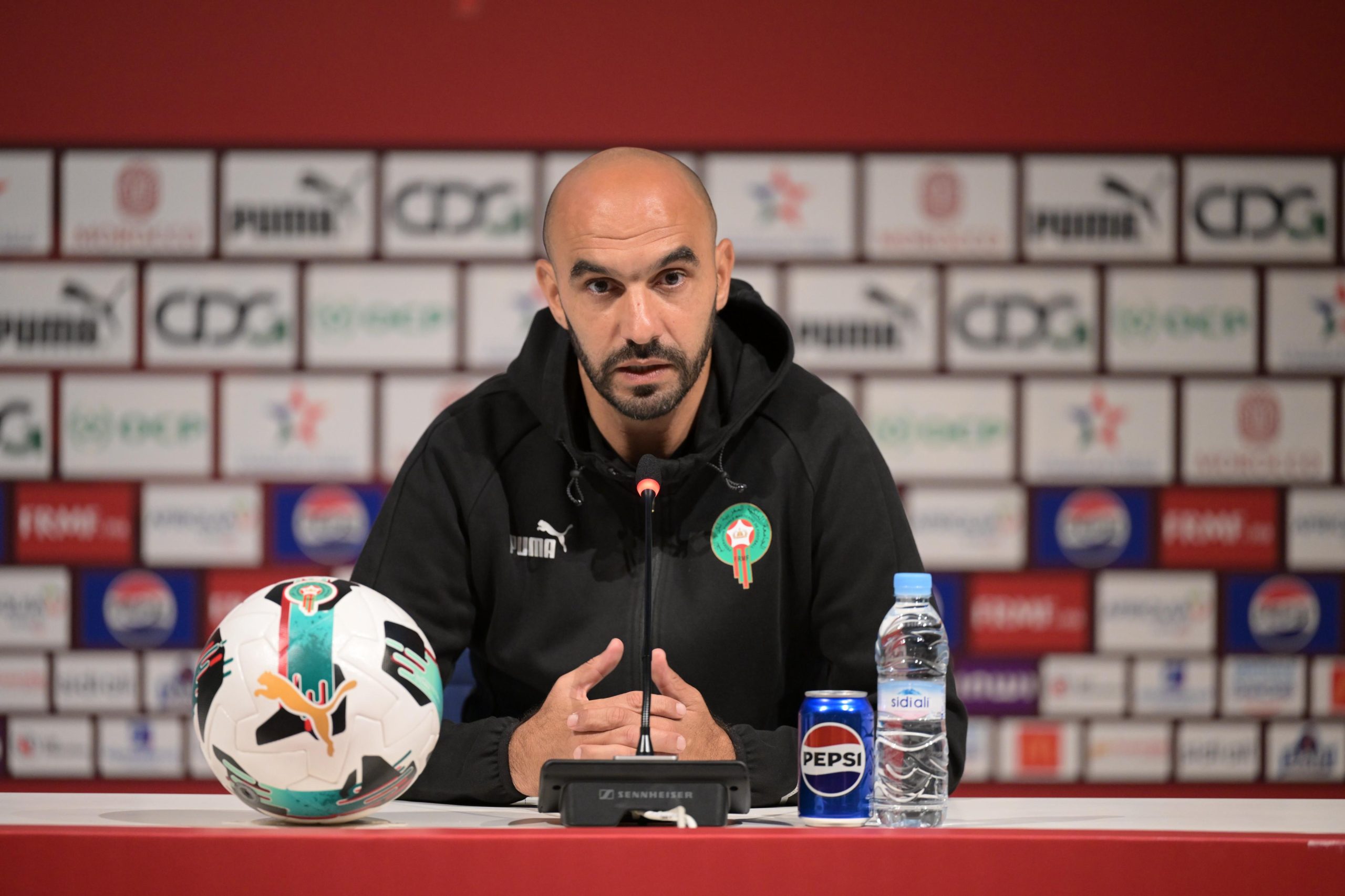 الركراكي: المغرب مرشح قوي للقب كأس أمم إفريقيا ويستعد لمواجهة جزر القمر