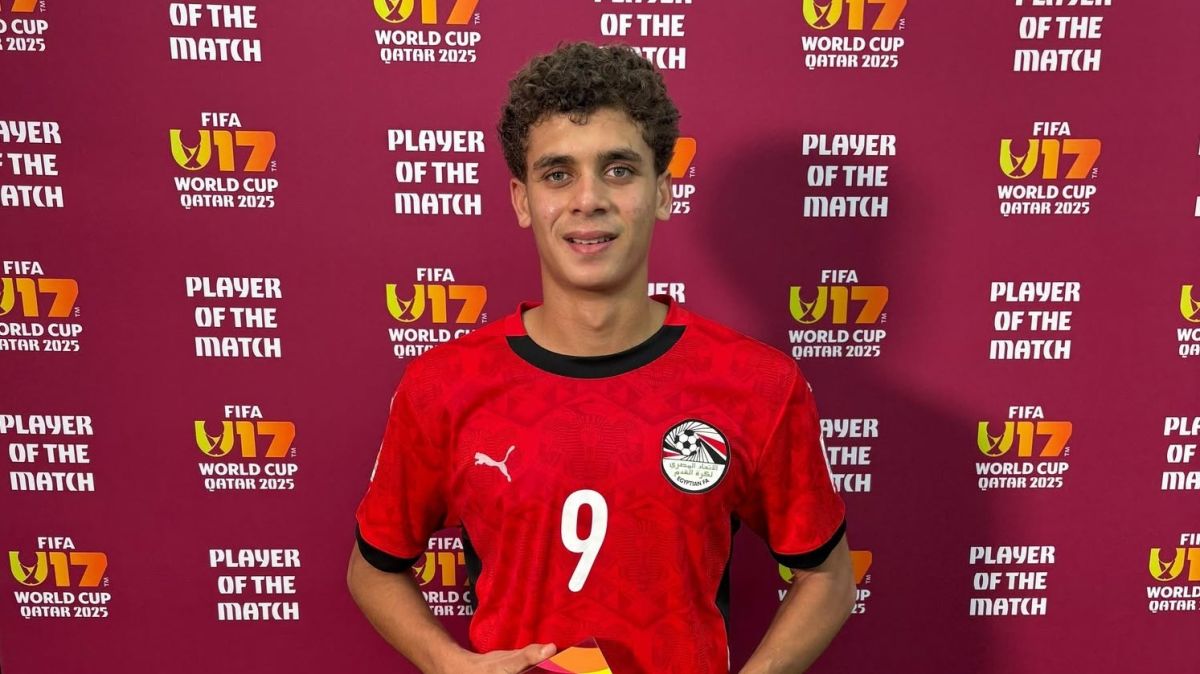 برشلونة يتحرك رسميًا للتعاقد مع نجم الأهلي الشاب حمزة عبدالكريم