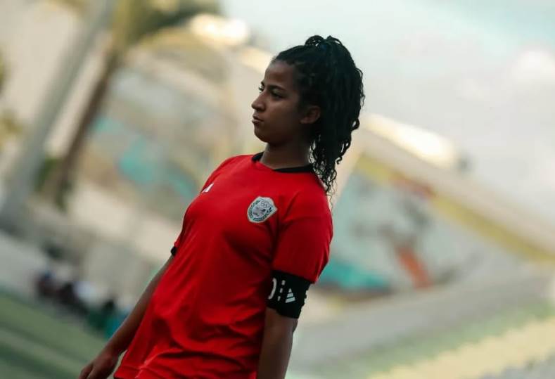 طلائع الجيش يحدد 300 ألف جنيه للموافقة على انتقال ملك حمادة إلى الزمالك