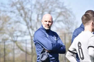 مدرب حراس نيجيريا يشيد بحراس مصر ويكشف سر التصدي لركلتي صلاح ومرموش