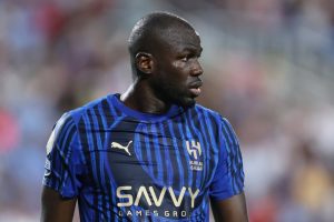 فحوصات تحسم مصير كوليبالي قبل كلاسيكو الهلال والأهلي