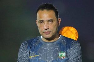 مشادة كلامية بين مؤمن سليمان ومدرب نفط ميسان خلال مباراة بالدوري العراقي