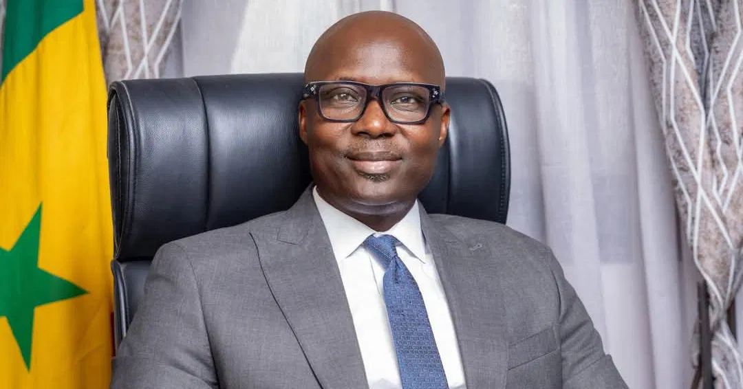 الاتحاد السنغالي ينفي شائعات التوتر مع مدرب المنتخب قبل مواجهة السودان