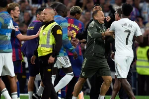 لا ليجا تتقدم بشكوى رسمية بسبب هتافات مسيئة في مباراة ريال مدريد وفالنسيا