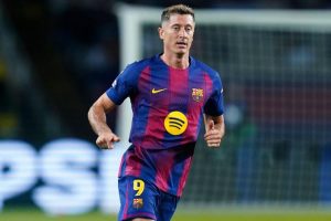 ليفاندوفسكي يعادل إنجازًا تاريخيًا في الدوريات الكبرى بهدفه أمام مايوركا