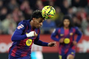 برشلونة يهدر 27 تسديدة ويخسر ديربي كتالونيا أمام جيرونا